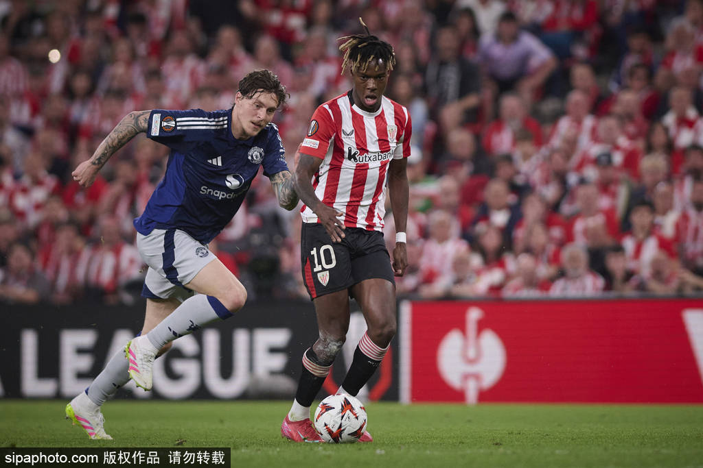 介绍个信用网网址_欧联-B费双响卡塞米罗破门 曼联3-0十人毕巴占先机