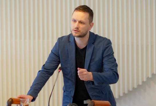 皇冠信用最新地址_“美国要把在亚太对付中国那套皇冠信用最新地址,炮制到格陵兰岛,不过…”