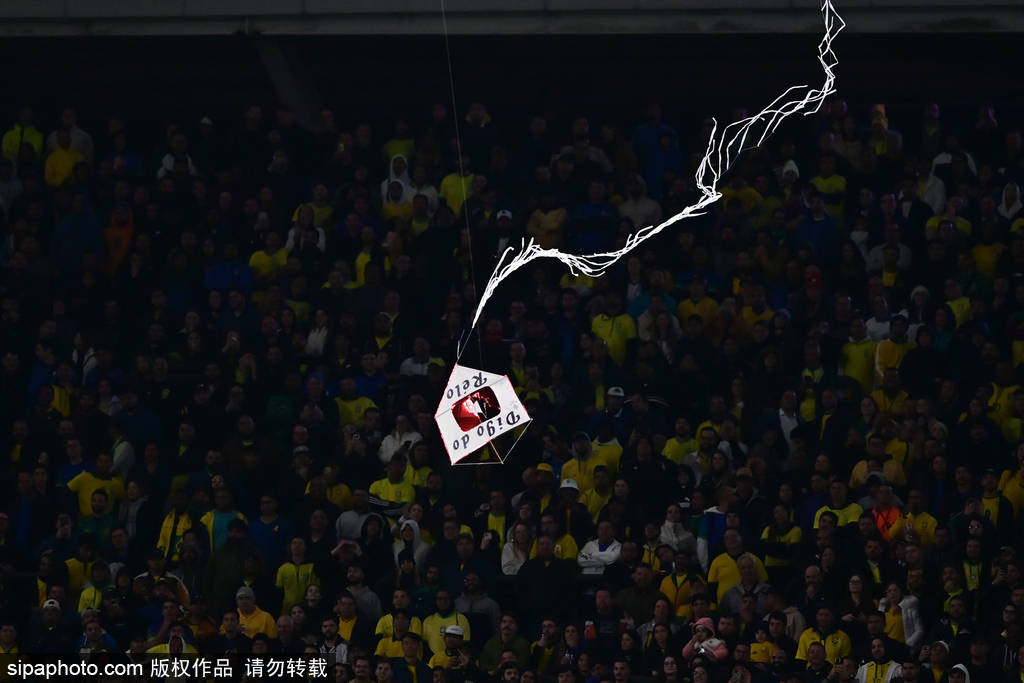 皇冠信用网开通_维尼修斯“泄密”皇冠信用网开通！一句话揭开曼联6千万新援库尼亚的“真实面目”？