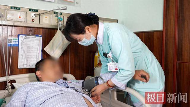 皇冠信用網出租_一天两包烟、顿顿吃外卖皇冠信用網出租！40岁男子血管堵得一塌糊涂