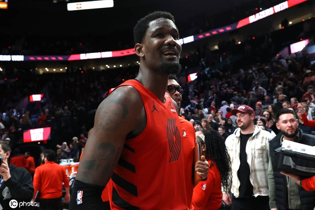 欧洲U21青年锦标赛2025_给杨瀚森腾位置欧洲U21青年锦标赛2025?开拓者与艾顿达成买断协议