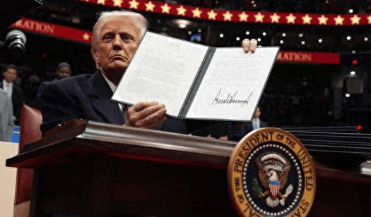 皇冠登一登二登三区别_特朗普对中国说话算话皇冠登一登二登三区别，8艘满载巨轮直奔中国，中美形势已逆转