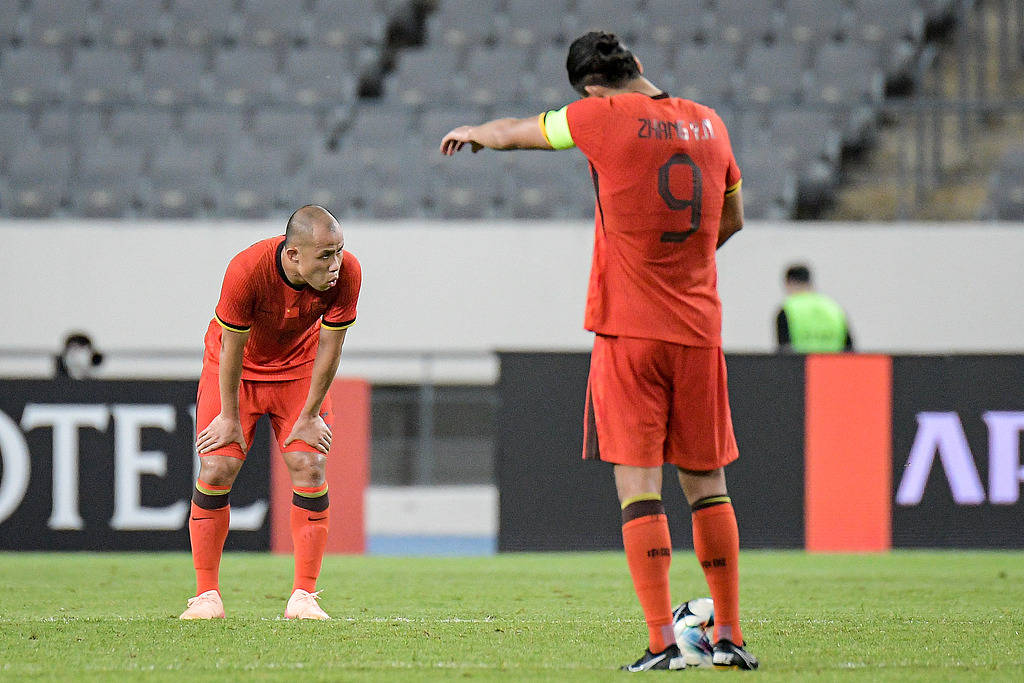 韩国足球联赛
_东亚杯-张玉宁失单刀 国足0-2不敌日本遭两连败