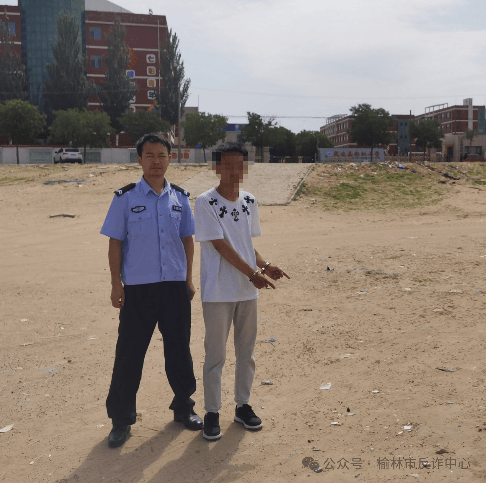 韩火鹰vs叁星狮_陕西榆林多名中学生为防止被学校发现韩火鹰vs叁星狮,将手机藏于电动车座椅下,坏消息:小偷发现了