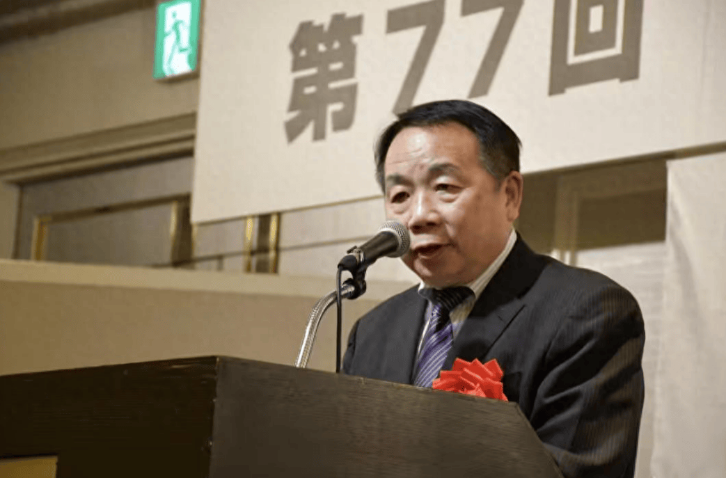 荷兰乙组联赛_恬不知耻！被中国制裁后荷兰乙组联赛，新时代汉奸石平仍毫无悔意，回应称“制裁是光荣”