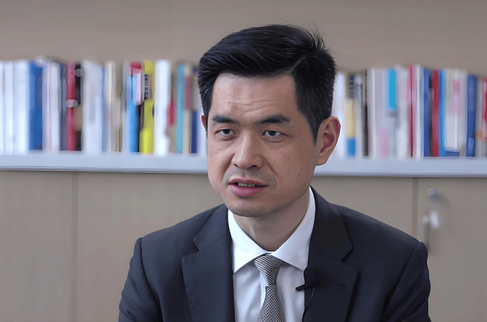 如何申请皇冠信用网会员_养老金城乡差距最高达15倍如何申请皇冠信用网会员，专家：建议将农民养老金涨到1000元/月！