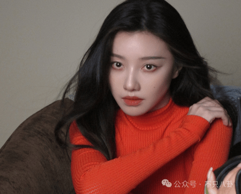 NBA篮球返水
_他俩没分手但被拍到吵架了NBA篮球返水
，吵得很凶......