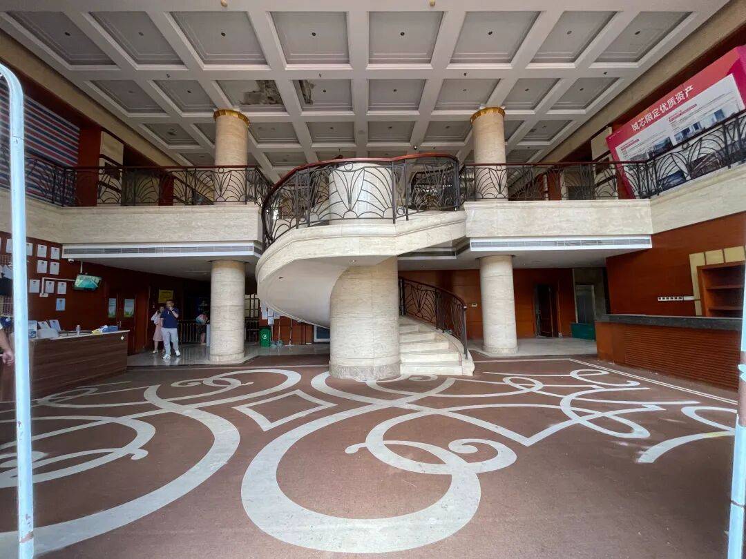 皇冠会员如何申请
_3256平米别墅288万起拍皇冠会员如何申请
,单价不到900元,内景配置曝光,目前0人报名;拍卖商回应:在开发商名下,想通过拍卖吸引更多人参与