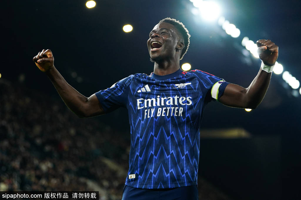 怎么注册皇冠信用網
_观战台:利物浦战皇马+曼城火拼多特 巴黎拜仁巅峰对决