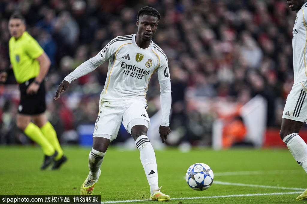 皇冠信用网怎么租
_观战台：热刺战曼联+曼城火拼利物浦 拜仁冲击17连胜