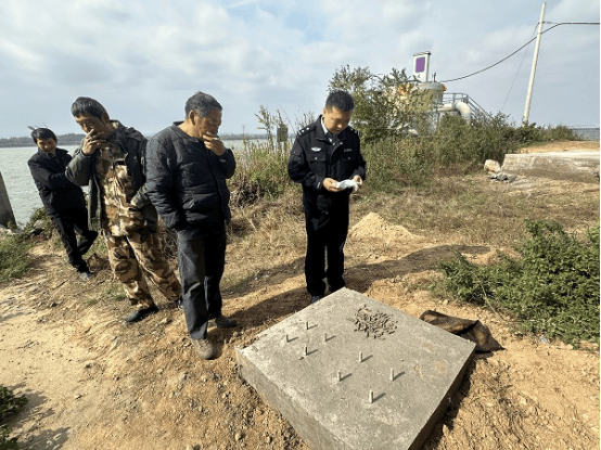 皇冠信用网在线注册
_男子钓到108发子弹以为是大鱼皇冠信用网在线注册
,警方:疑似为历史遗留弹药,已移交至相关部门处理