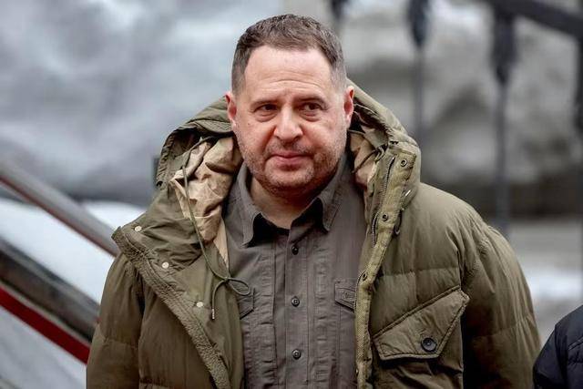 皇冠2登录welcome
_外媒：乌克兰反腐机构对乌总统办公室主任展开搜查行动