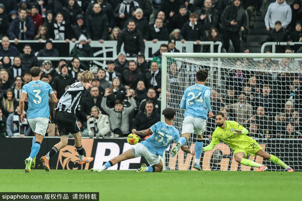 皇冠信用網代理流程
_曼城绝杀利兹联皇冠信用網代理流程
,英超积分榜火药味再升级!阿森纳明晨迎战切尔西