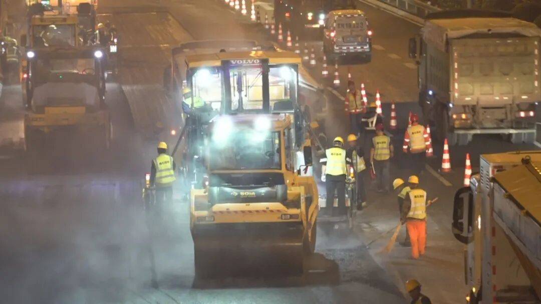 hga035会员注册
_一夜之间hga035会员注册
，铺完8000吨沥青！北京这段路让全网惊叹，获外交部点赞