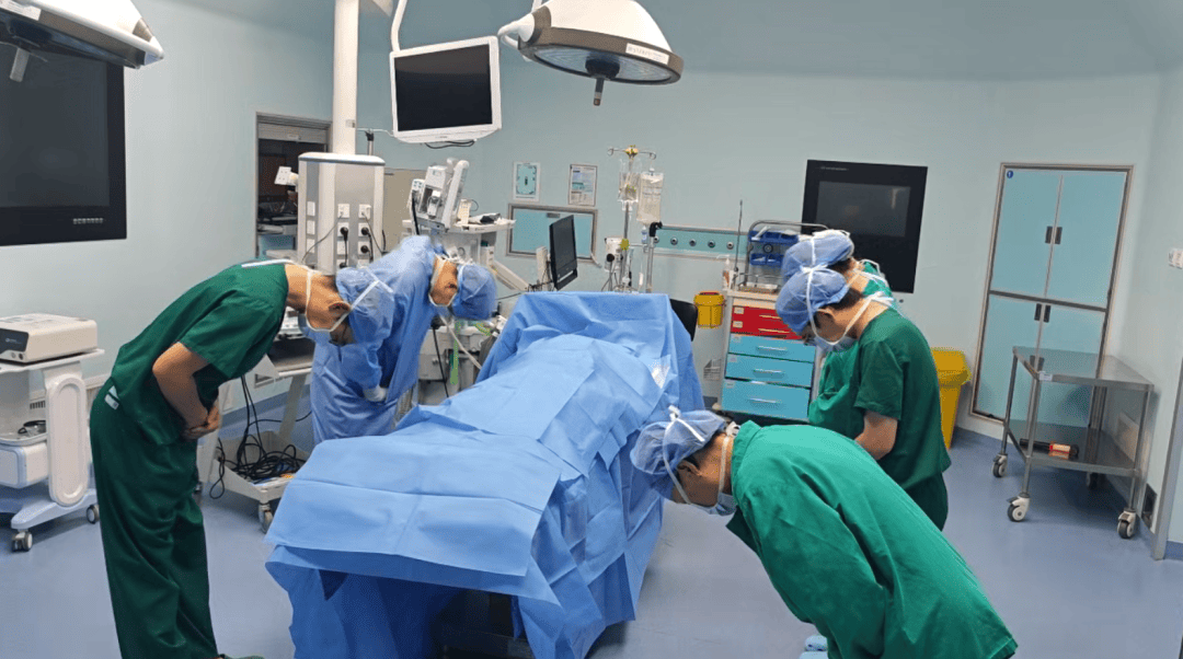 皇冠信用网登3代理_泪目!丈夫车祸离世皇冠信用网登3代理,妻子含泪做出这个决定