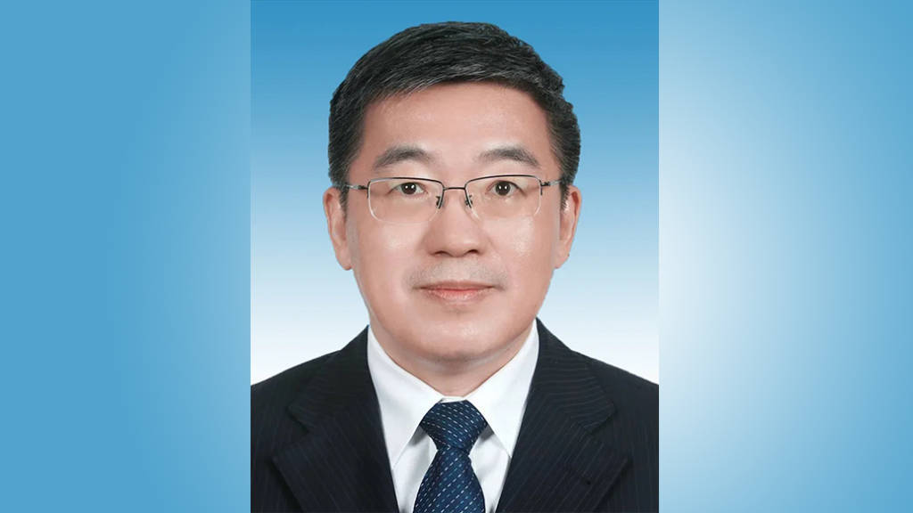 皇冠体育官网_新任安徽省委常委朱浩东已任省委秘书长